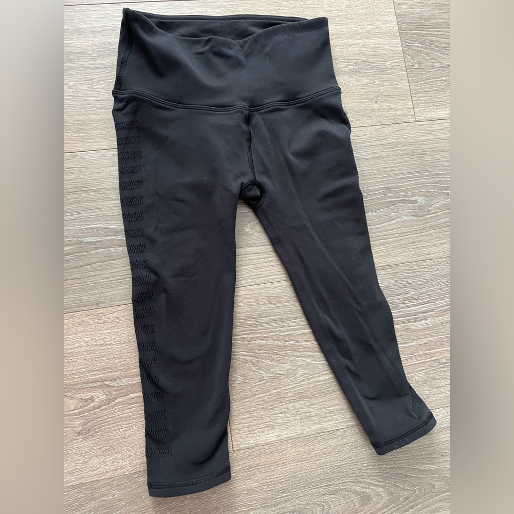 Lululemon Leggings, Cropped, size 2, Black